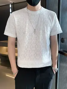 StyleCast x Revolte Men Self Design Round Neck T-shirt