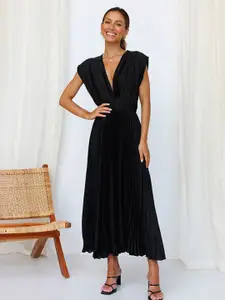 StyleCast x Revolte Black V-Neck Maxi Dress