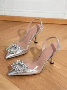 LUXY SHOE Women Pointed Toe Kitten Pumps