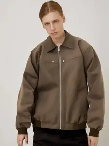 StyleCast x Revolte Men Spread Collar Solid Casual Bomber Jacket