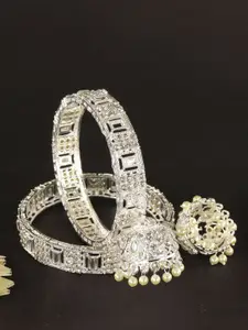 LAVAZZA Set Of 2 Crystal Studded Latkan Bangles