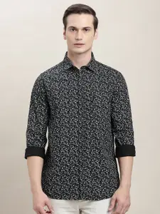 Turtle Men Relaxed Slim Fit Abstract Printed Spread Collar Cotton Casual Shirt