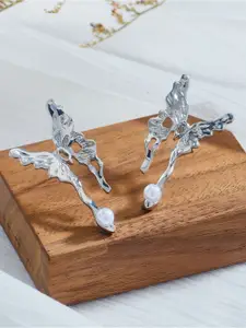 VAGHBHATT Silver-Plated Animal Shaped Studs