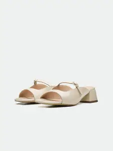 Oroh Solid Leather Block Sandals