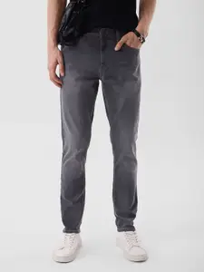 Snitch Men Charcoal Grey Mid-Rise Tapered Fit Jeans