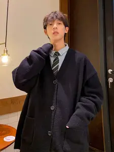 StyleCast x Revolte Men V-Neck Cardigan