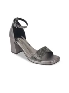 Mochi Women Embellished Block Sandals