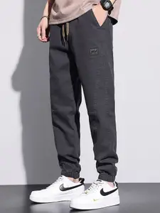 StyleCast x Revolte Men Pleated Cargos Trousers