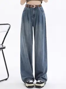 StyleCast Women Straight Fit High-Rise Light Fade Jeans