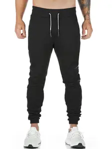 StyleCast x Revolte Men Regular Fit Mid-Rise Easy Wash Joggers