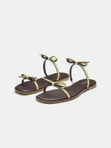 Oroh Women Open Toe Flats