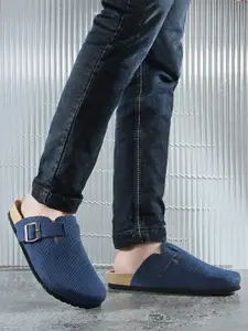 The Roadster Lifestyle Co. Men Shoe-Style Sandals