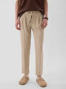 Snitch Men Textured Slim Fit Pleated Trousers