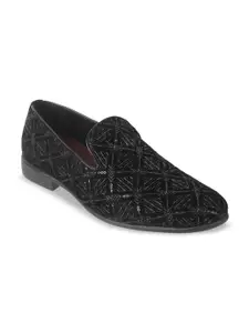 Mochi Men Embellished Ethnic Slip-Ons