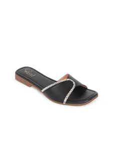 Shoestail Women Core Flats
