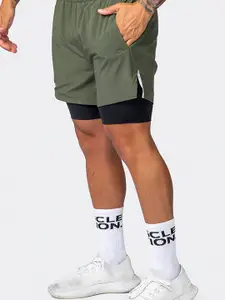 StyleCast x Revolte Men Solid Mid-Rise Regular Shorts