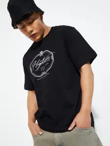max Men Typography Printed Extended Sleeves T-shirt
