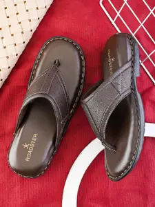 The Roadster Lifestyle Co. Men Comfortable Sandals