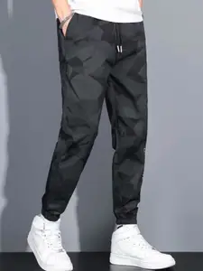 StyleCast Men Camouflage Printed Joggers