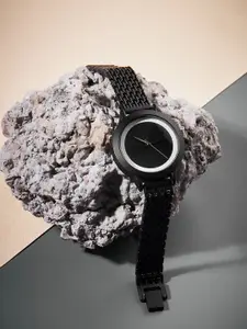 SZN Women Dial & Stainless Steel Straps Analogue Watch Laxi BlackSZN