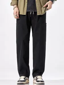 StyleCast x Revolte Men Straight Fit Easy Wash Mid-Rise Cargos Trousers