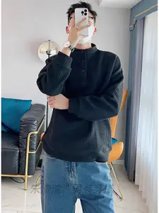 StyleCast x Revolte Men T-shirt