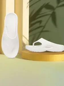 Beeone Men Colourblocked Sliders Flip Flops