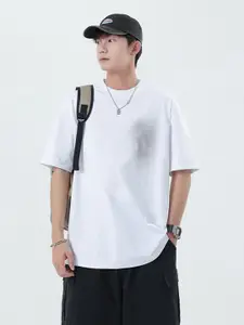StyleCast x Revolte Men Solid Relaxed Fit Longline T-shirt