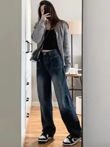 StyleCast Women Light Fade Mid-Rise Jeans