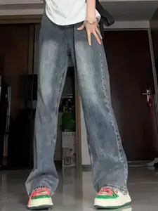 StyleCast Women Regular Fit Mid-Rise Heavy Fade Jeans