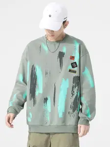 StyleCast x Revolte Men Colourblocked Sweatshirt