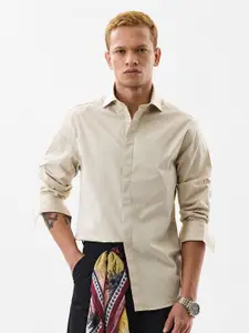 Snitch Men India Slim Fit Solid Spread Collar Casual Shirt