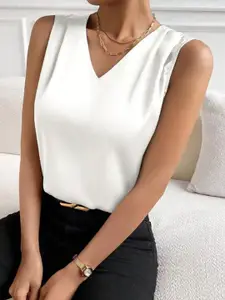 StyleCast V-Neck solid Top