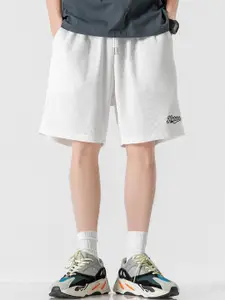 StyleCast x Revolte Men Mid-Rise Outdoor Shorts