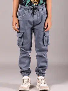 V-Mart Boys Regular Fit Mid-Rise Joggers Trousers