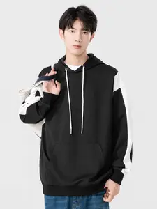 StyleCast x Revolte Men Colourblocked Hood Pullover Sweatshirt