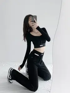 StyleCast Women Cotton Straight Fit High-Rise Jeans