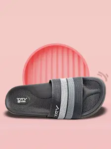 TRV Men Striped Sliders