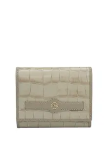 Da Milano Women Textured Leather Three Fold Wallet