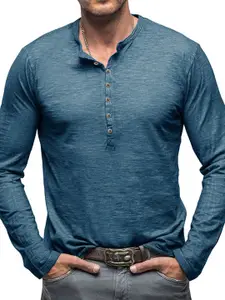 StyleCast x Revolte Men Solid Henley Neck T-shirt