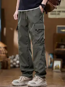 StyleCast x Revolte Men Regular Fit Mid-Rise Cargos Trouser