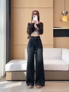 StyleCast Women Mid-Rise Wide Leg Light Fade Cotton Jeans