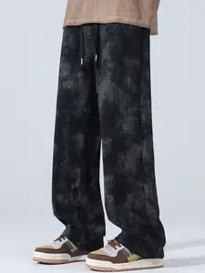 StyleCast x Revolte Men Loose Fit Mid-Rise Trousers