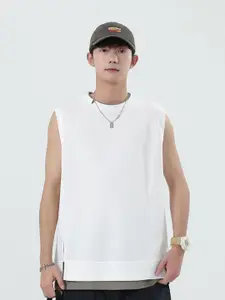 StyleCast x Revolte Men Solid Round Neck Cotton Relaxed Fit T-shirt