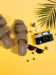 Mochi Women Embellished Block Heel Sandals