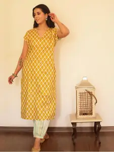 Spring Soul Geometric Printed Cotton V-Neck Straight Kurta