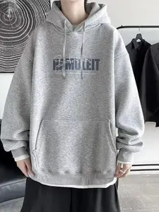 StyleCast x Revolte Men Printed Hooded Pullover Sweatshirt