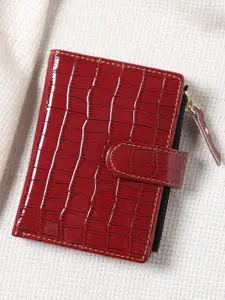 TnW Women Abstract Textured Two Fold Wallet