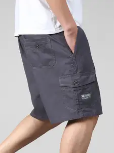 StyleCast x Revolte Men Mid-Rise Regular Short