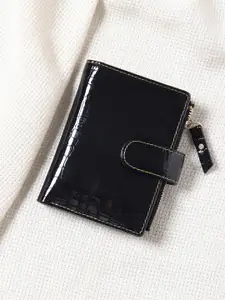 TnW Women Textured Two Fold Wallet